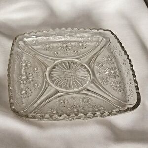 Vintage 6” Clear Pressed Glass Plate – Daisy Floral Pattern – Serving Dish